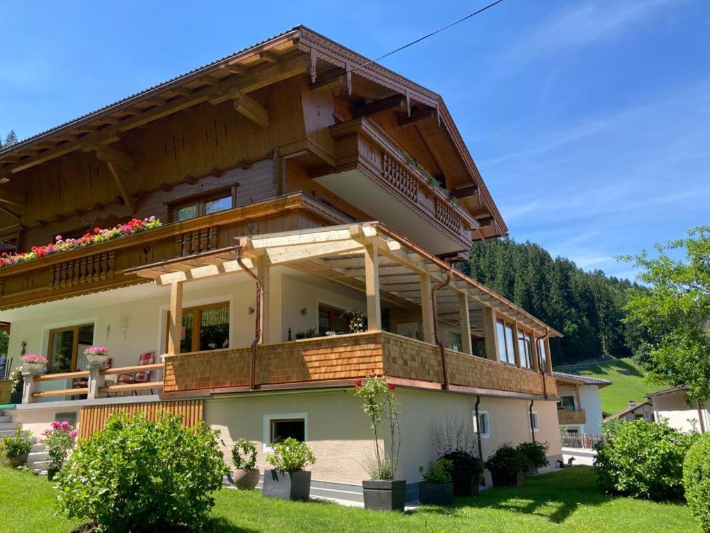 Haus Binder Otel Ried im Zillertal Dış mekan fotoğraf