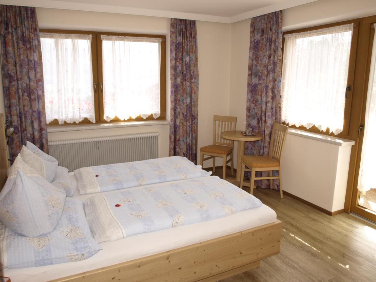 Haus Binder Otel Ried im Zillertal Oda fotoğraf