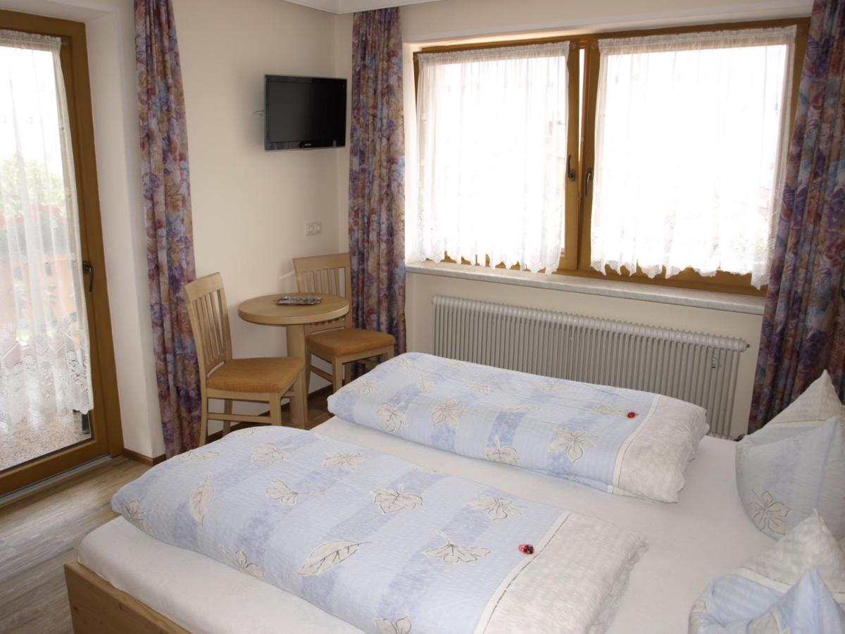 Haus Binder Otel Ried im Zillertal Oda fotoğraf