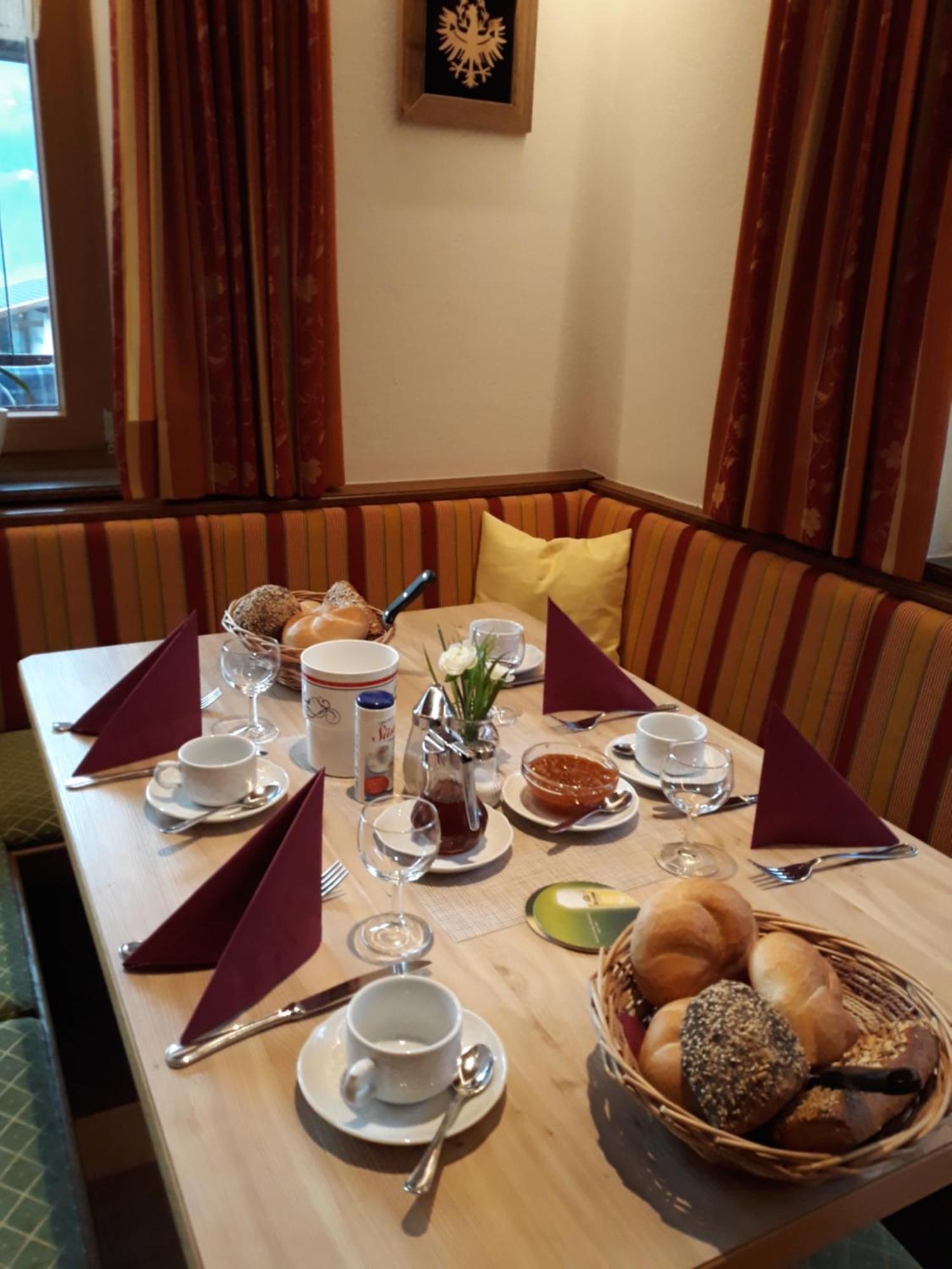 Haus Binder Otel Ried im Zillertal Dış mekan fotoğraf