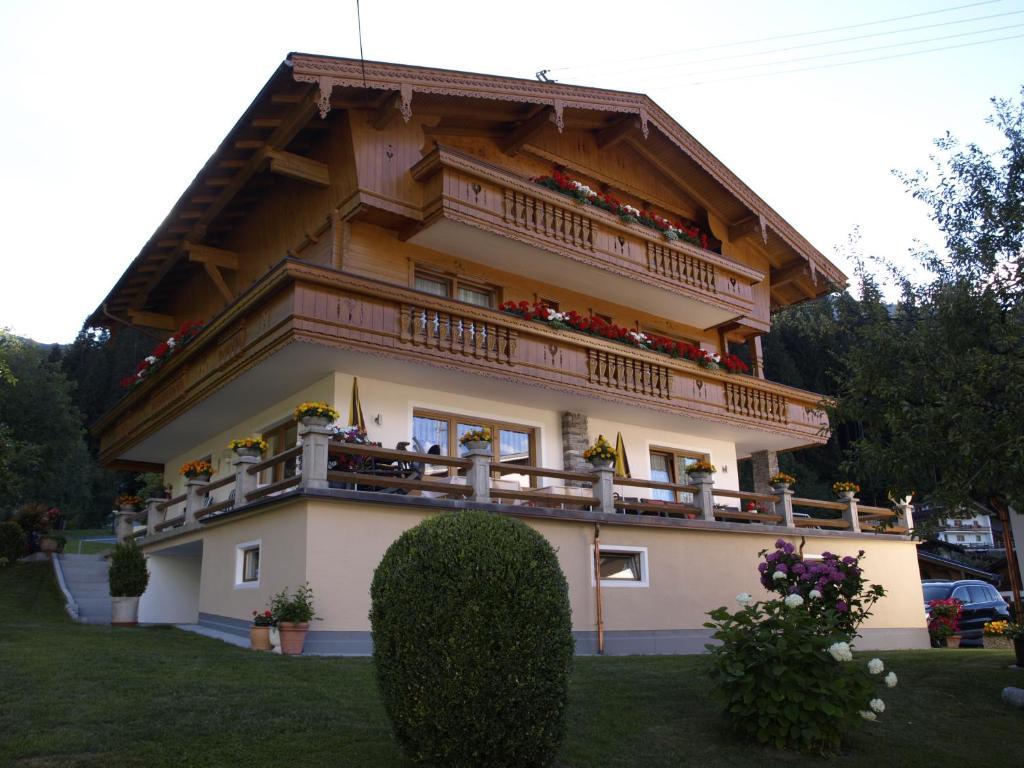 Haus Binder Otel Ried im Zillertal Dış mekan fotoğraf